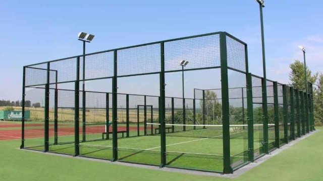 Building the Perfect Padel Court: Choosing the Right Contractors